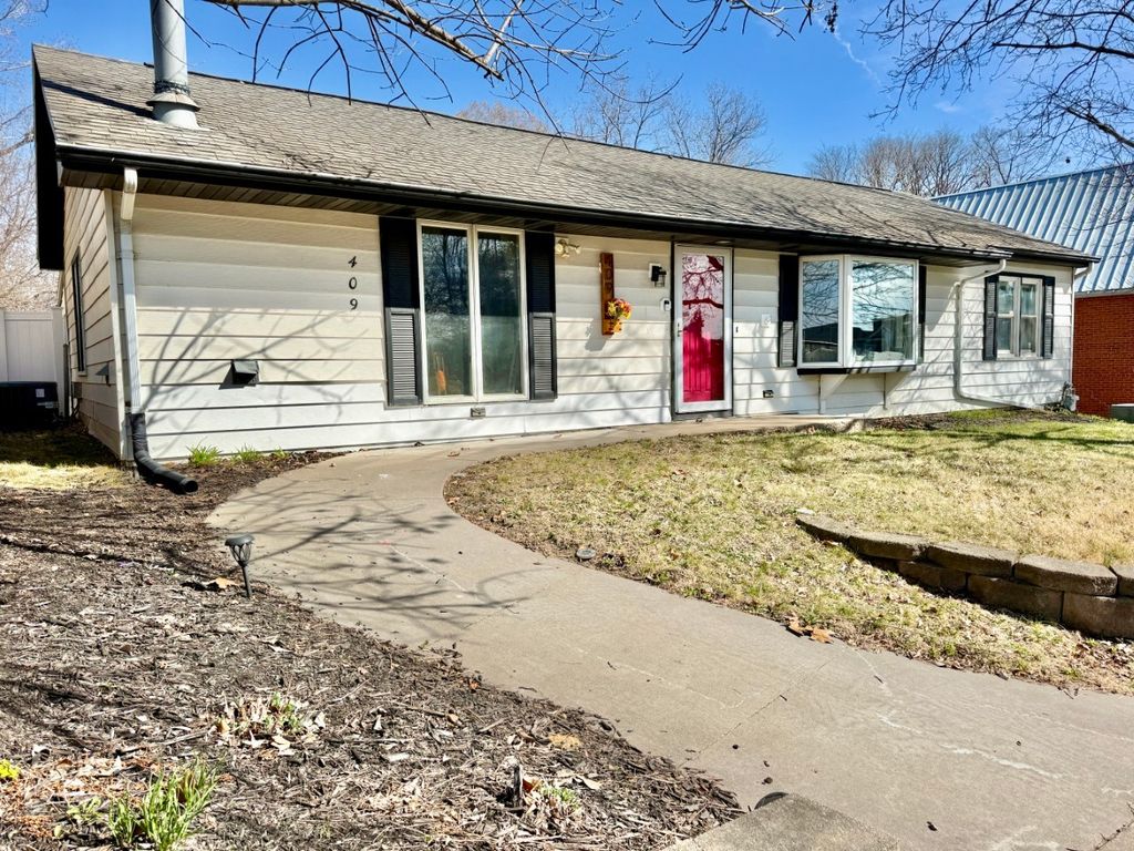 409 5th Street, Coralville, IA 52241