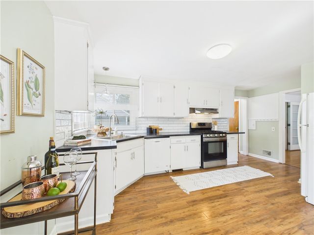148 Westmoreland Drive, Rochester, NY 14620
