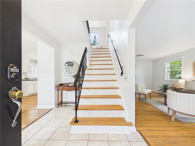 148 Westmoreland Drive, Rochester, NY 14620