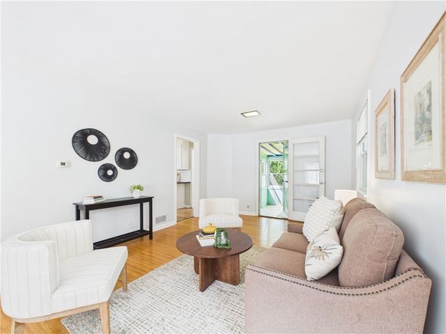 148 Westmoreland Drive, Rochester, NY 14620