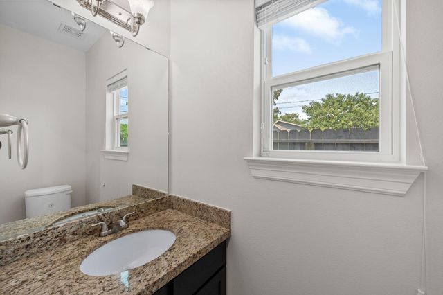 4827 Hardy Street, Houston, TX 77009