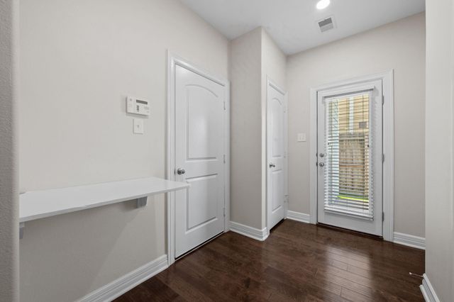 4827 Hardy Street, Houston, TX 77009