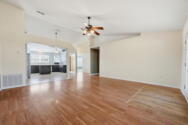 210 Limestone Circle, Crestview, FL 32539