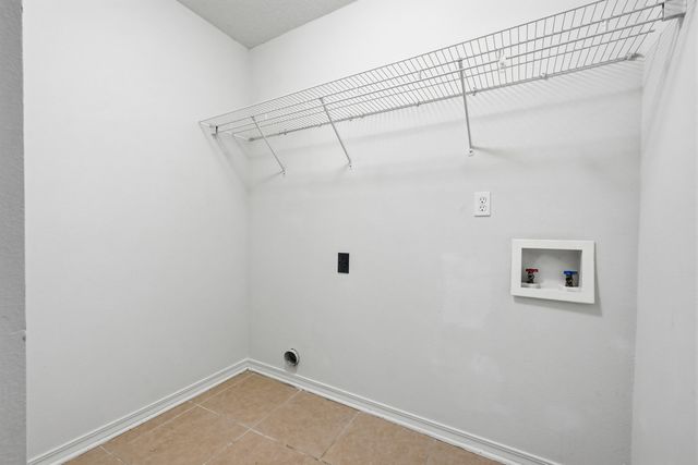 210 Limestone Circle, Crestview, FL 32539