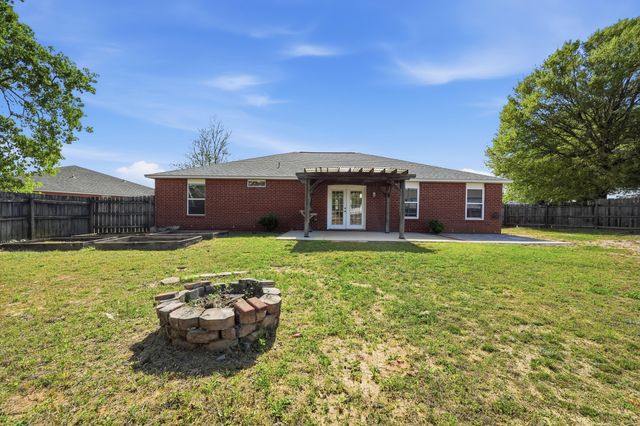 210 Limestone Circle, Crestview, FL 32539