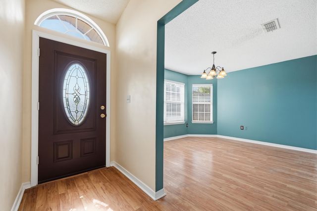 210 Limestone Circle, Crestview, FL 32539