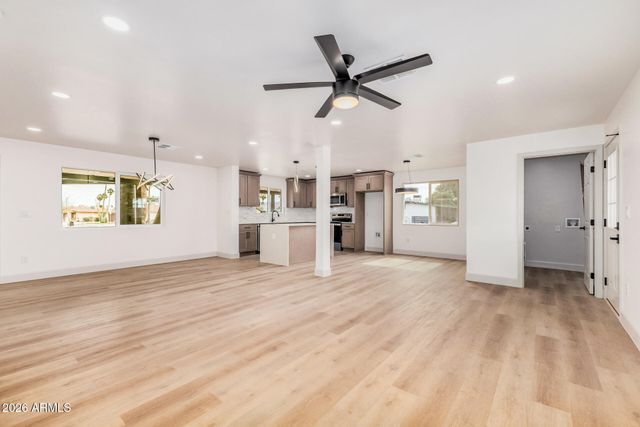 12602 N 24th Street, Phoenix, AZ 85032