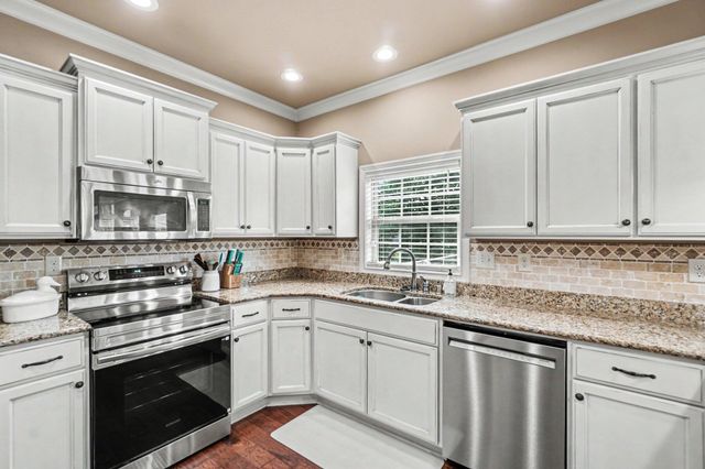 1748 Sandhurst Cove, Lexington, KY 40509