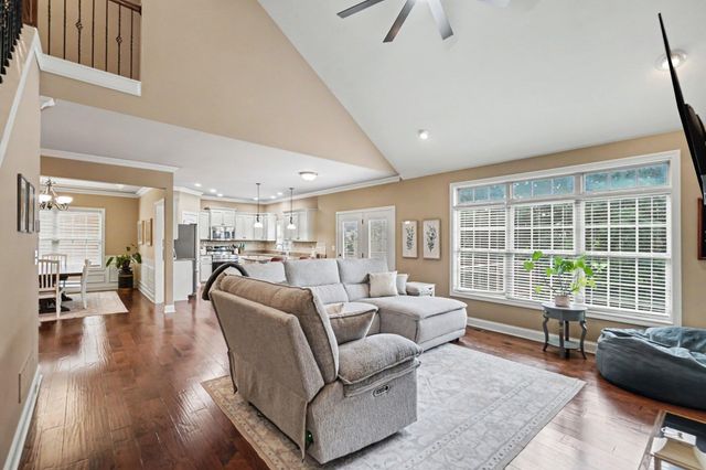 1748 Sandhurst Cove, Lexington, KY 40509