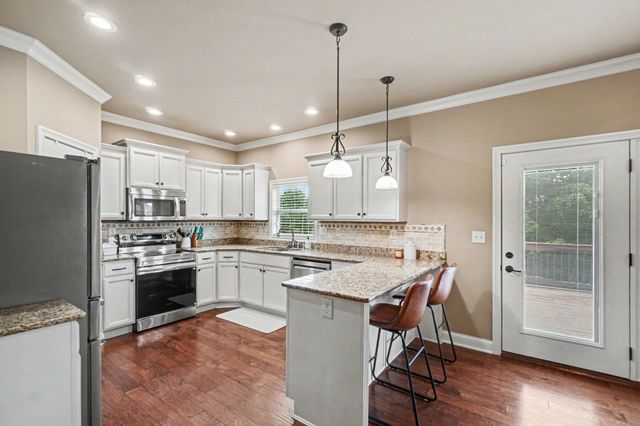 1748 Sandhurst Cove, Lexington, KY 40509