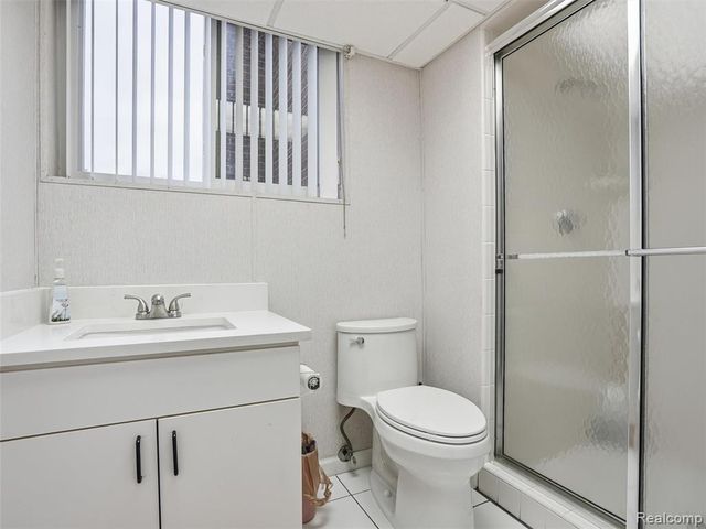 3827 Manchester Court, Bloomfield Hills, MI 48302