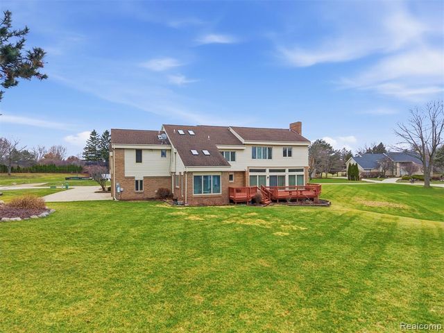 3827 Manchester Court, Bloomfield Hills, MI 48302