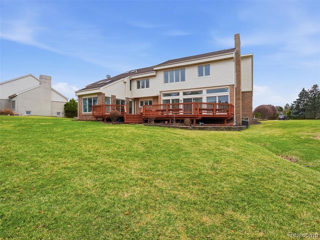 3827 Manchester Court, Bloomfield Hills, MI 48302