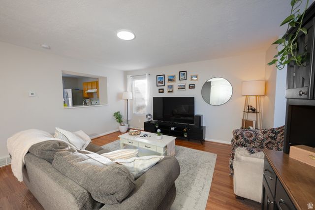 549 S 450 E, Clearfield, UT 84015