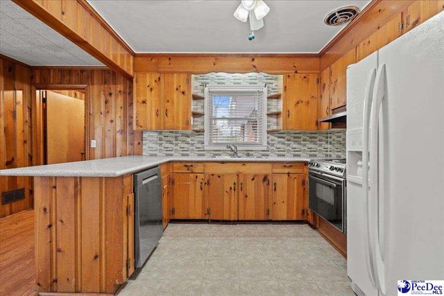 1202 Melrose Ave, Florence, SC 29505