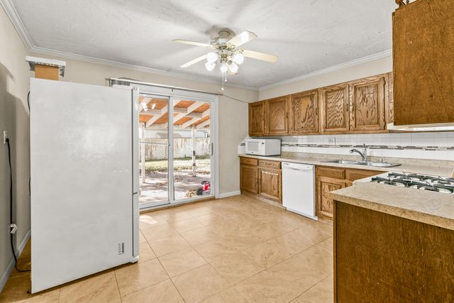 1305 JANBROOK Boulevard, Carter Lake, IA 51510