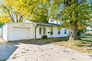 1305 JANBROOK Boulevard, Carter Lake, IA 51510