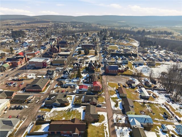 423 South Street, Berlin, PA 15530