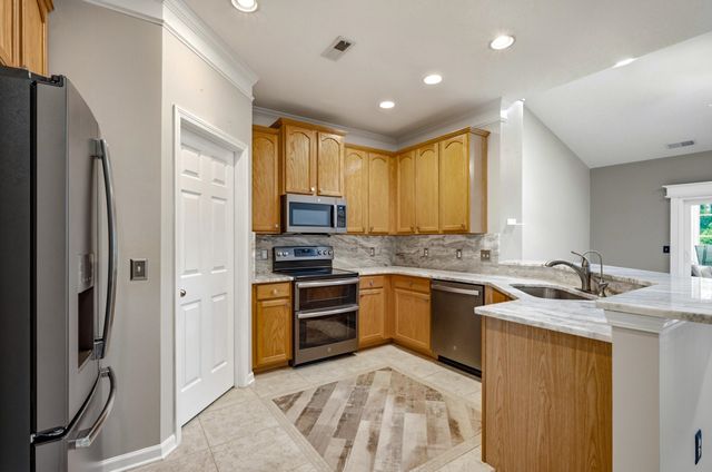 112 Barons Bluff Dr., Conway, SC 29526