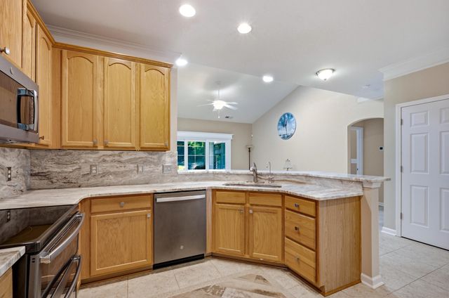 112 Barons Bluff Dr., Conway, SC 29526