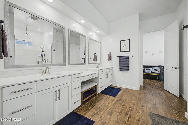 9764 E THORNBUSH Avenue, Mesa, AZ 85212