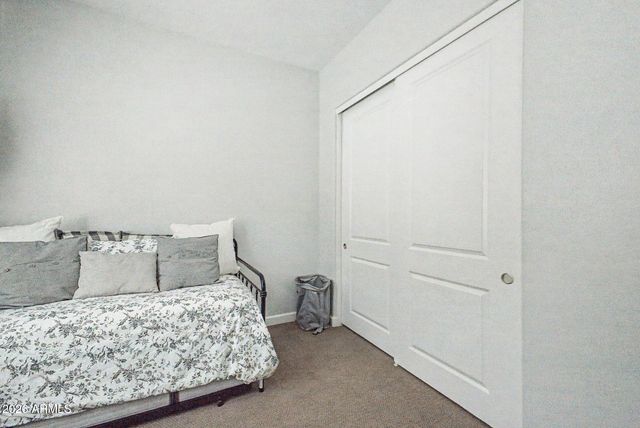 9764 E THORNBUSH Avenue, Mesa, AZ 85212