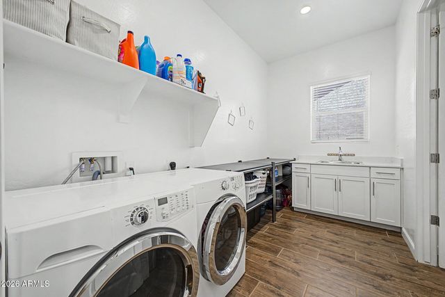 9764 E THORNBUSH Avenue, Mesa, AZ 85212