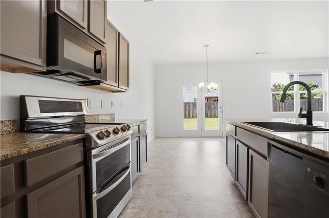 1705 Blue Heron Way, Hampton, GA 30228