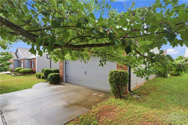 1705 Blue Heron Way, Hampton, GA 30228