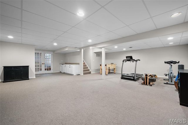 24 Willow Oak Lane, Glendale, MO 63122