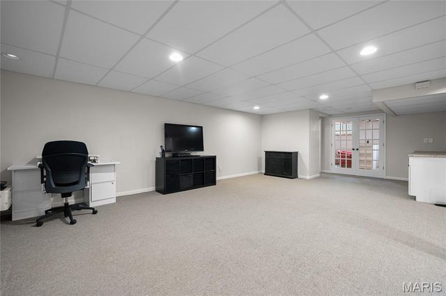 24 Willow Oak Lane, Glendale, MO 63122