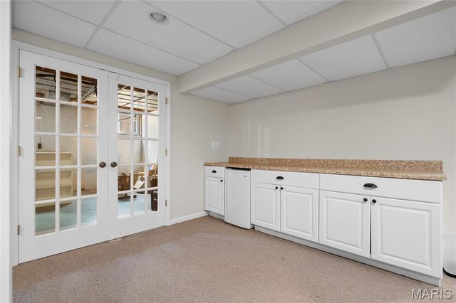 24 Willow Oak Lane, Glendale, MO 63122