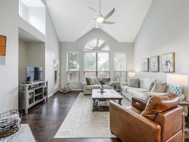 5800 Dark Forest Drive, Mckinney, TX 75070