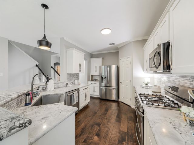 5800 Dark Forest Drive, Mckinney, TX 75070