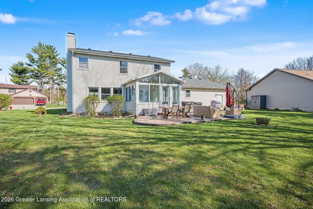 11783 Woodspointe Drive, Grand Ledge, MI 48837