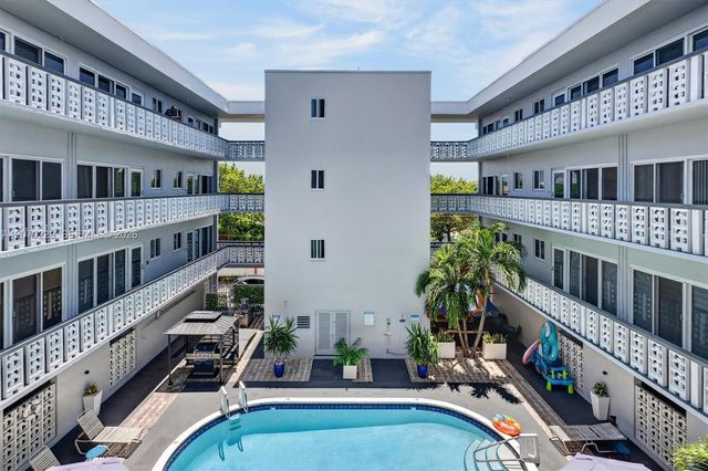 1818 Rodman Street 3B, Hollywood, FL 33020