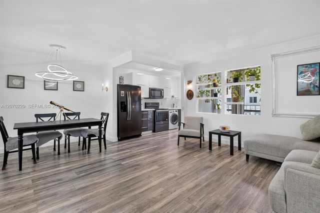 1818 Rodman Street 3B, Hollywood, FL 33020