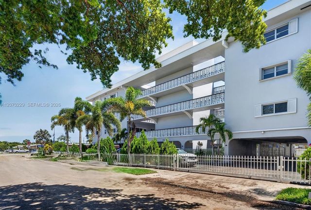 1818 Rodman Street 3B, Hollywood, FL 33020