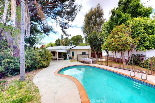 11918 Cameo Place, Granada Hills, CA 91344