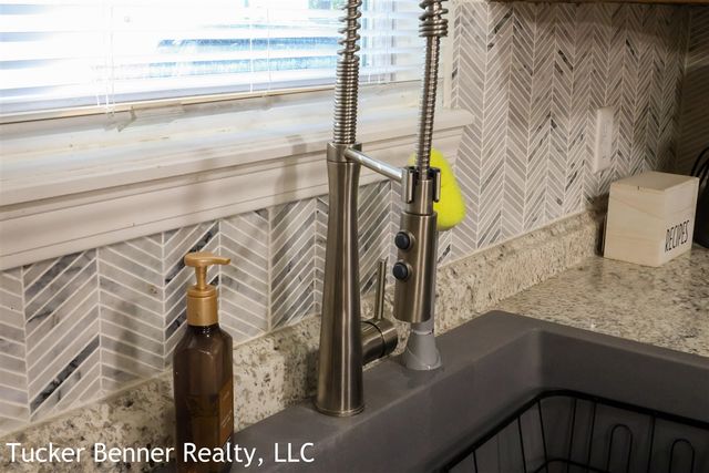 1907 S Brooks Road, Muskegon, MI 49442