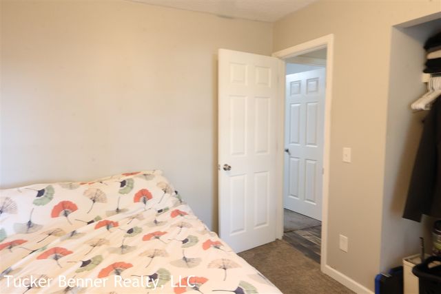 1907 S Brooks Road, Muskegon, MI 49442