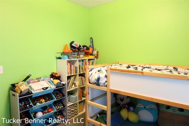 1907 S Brooks Road, Muskegon, MI 49442