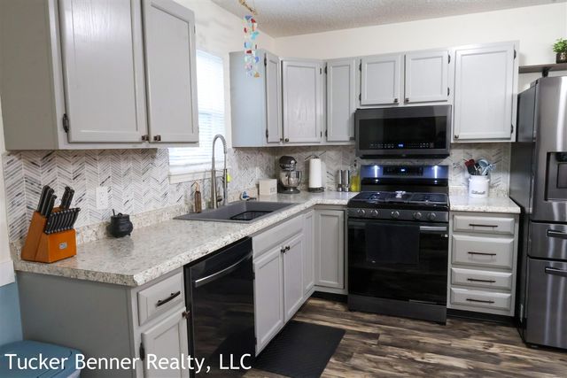 1907 S Brooks Road, Muskegon, MI 49442