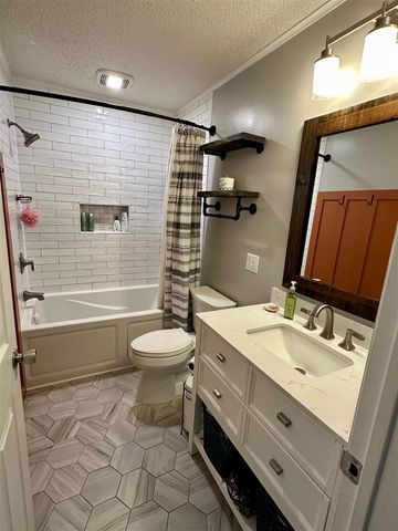 1907 S Brooks Road, Muskegon, MI 49442