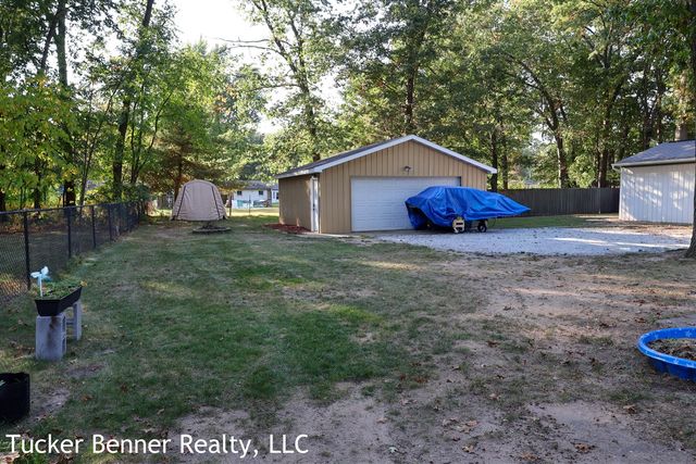 1907 S Brooks Road, Muskegon, MI 49442