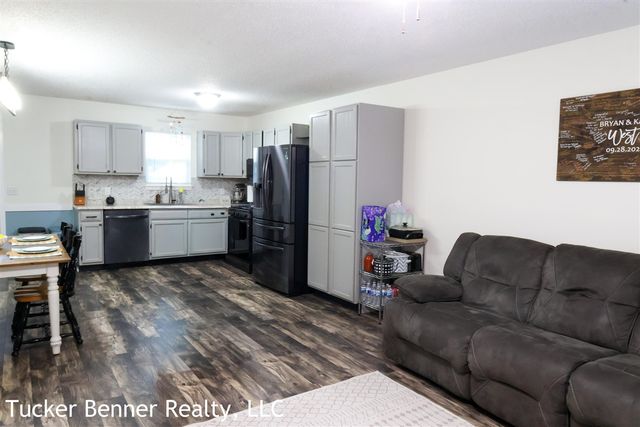 1907 S Brooks Road, Muskegon, MI 49442