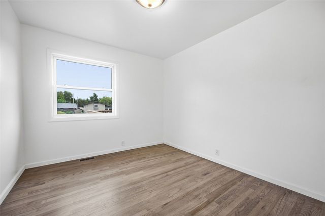 800 18th Street NW, Cedar Rapids, IA 52405
