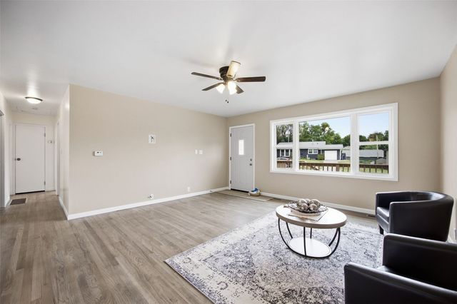 800 18th Street NW, Cedar Rapids, IA 52405
