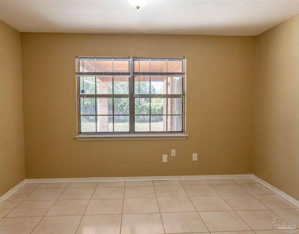 323 N 57th Ave, Pensacola, FL 32506