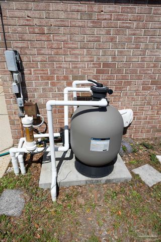 323 N 57th Ave, Pensacola, FL 32506